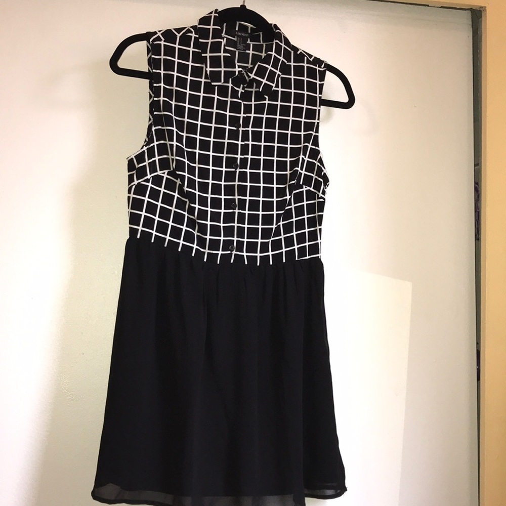 Juniors/ women’s grid dress